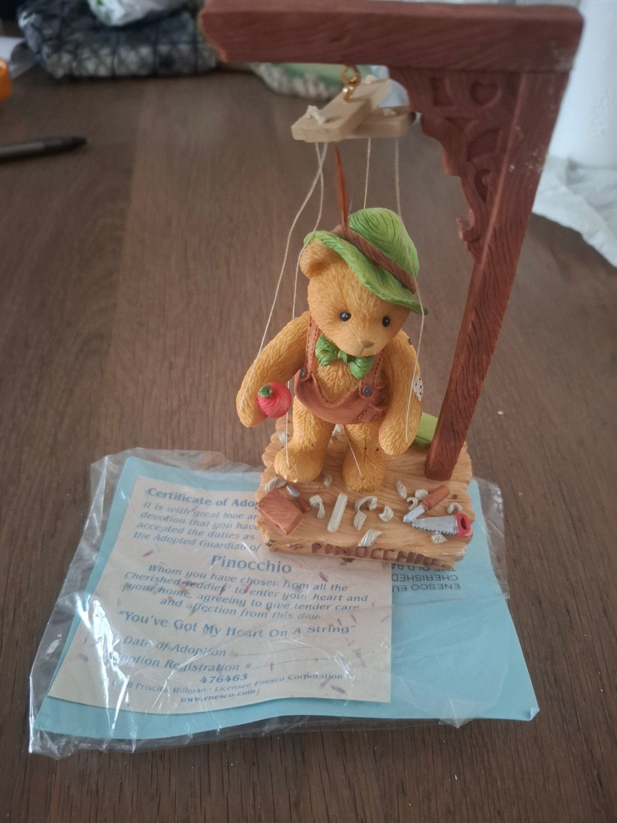 Cherished Teddies Pinokkio met certificaat, Ophalen of Verzenden, Zo goed als nieuw, Beeldje, Cherished Teddies