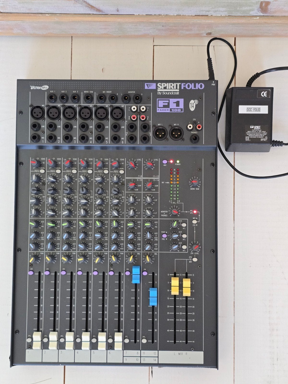 Soundcraft Spirit Folio F1 Fader 100 – 14/2 analoge mengpane, Muziek en Instrumenten, Ophalen, Gebruikt, 10 tot 20 kanalen, Microfooningang