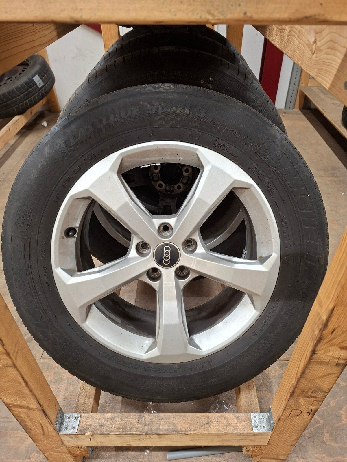 4 x Audi velgen 18 inch met Michelin banden 235 60 18, Ophalen