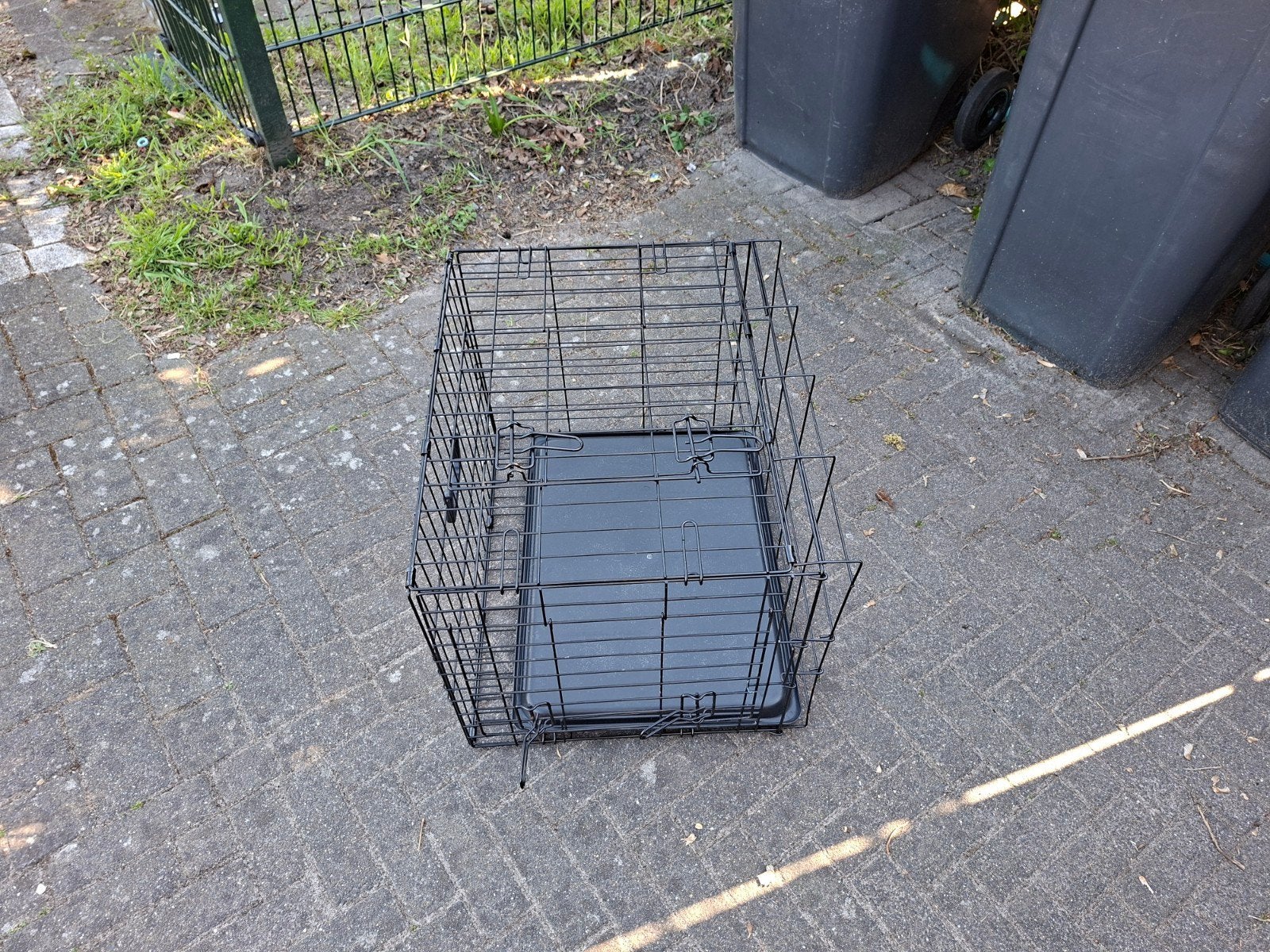 hondenbench voor puppy 60 bij 42 bij 50. voor klein bedrag, Dieren en Toebehoren, Ophalen, Zo goed als nieuw