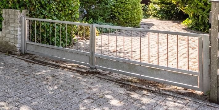 Stevige dubbele draaipoort ; Roestvrij, volledig verzinkt, Ophalen, Staal, Zo goed als nieuw, Minder dan 100 cm