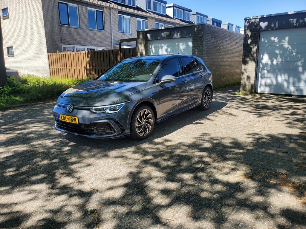 Volkswagen Golf 8 | 1.5 TSI 130pk | 2020 Grijs | KM: 48.xxx, Auto's, Voorwielaandrijving, Zwart, 4 cilinders, Leder en Stof