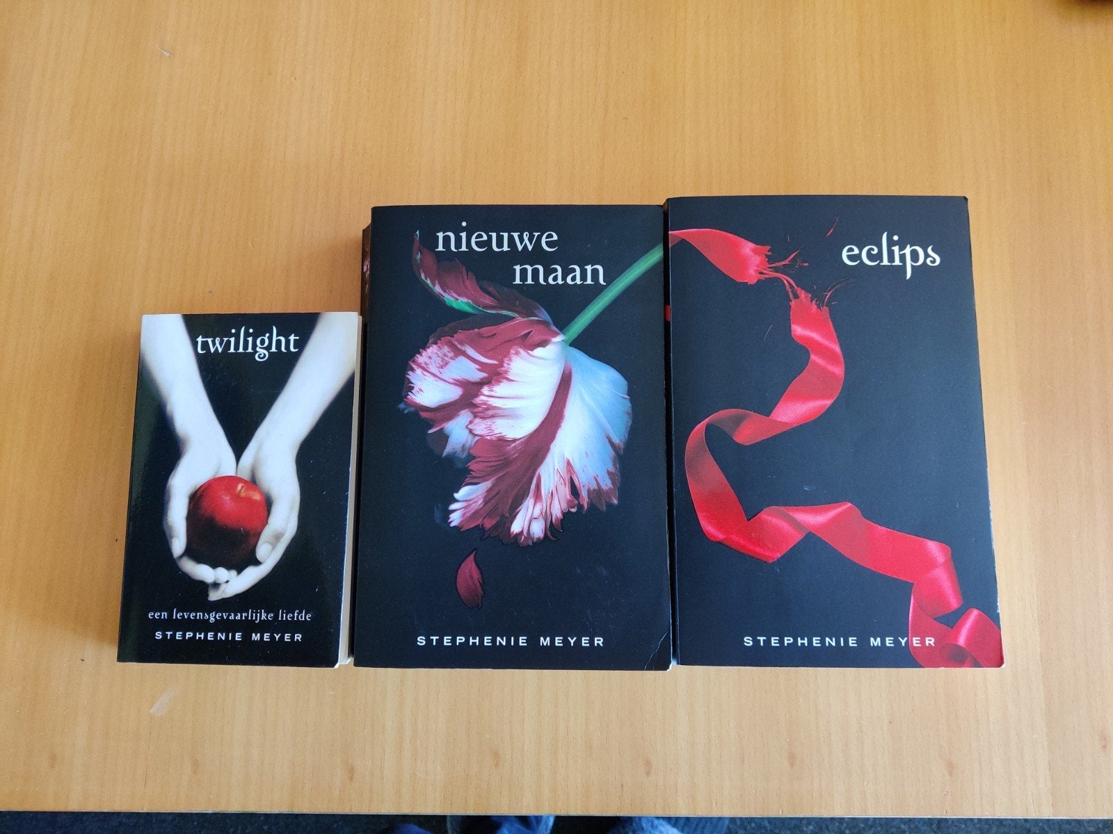 Twilight-serie van Stephenie Meyer, Ophalen of Verzenden, Zo goed als nieuw