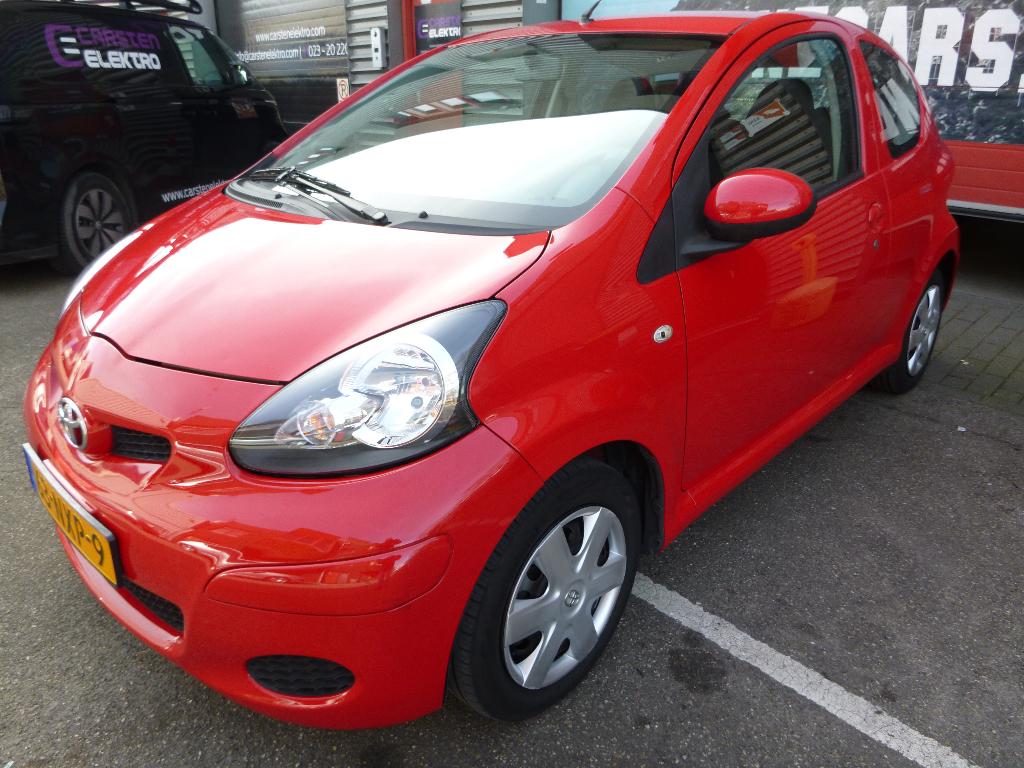 Toyota Aygo 1.0 12V,Navi,AIRCO,dealer onderhouden134.771 KM!, Voorwielaandrijving, Stof, 4 stoelen, 68 pk