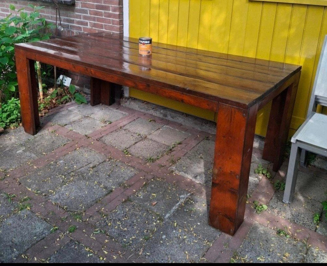 Bruin gebeitste steigerhouten tuintafel., Ophalen, Hout