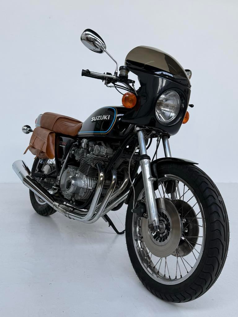 Suzuki GS550 uit 1977 - Belastingvrij & Klassiek, Motoren, 4 cilinders, Toermotor, Handgeschakeld, 550 cc