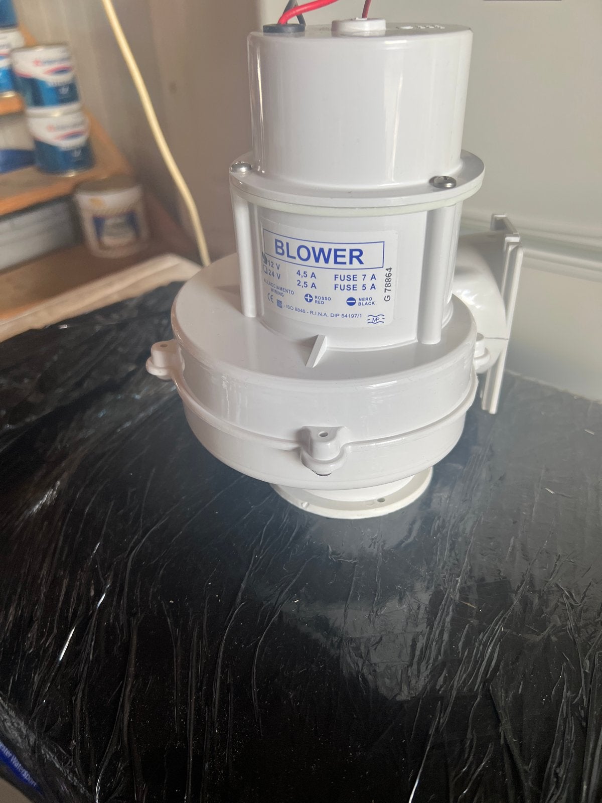 Blower 12V/24V Afzuiger/Ventilator, Ophalen of Verzenden, Zo goed als nieuw