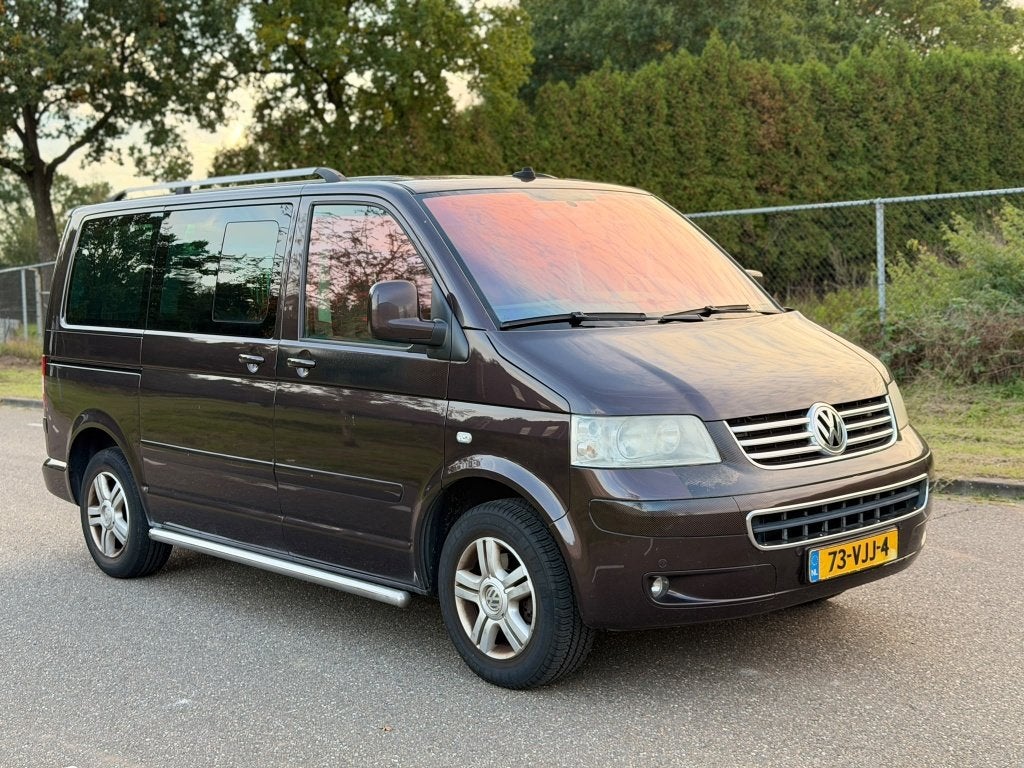 Volkswagen Transporter Multivan 2.5 TDI Highline, Auto's, Overige carrosserieën, Bruin, Alcantara, Bedrijf