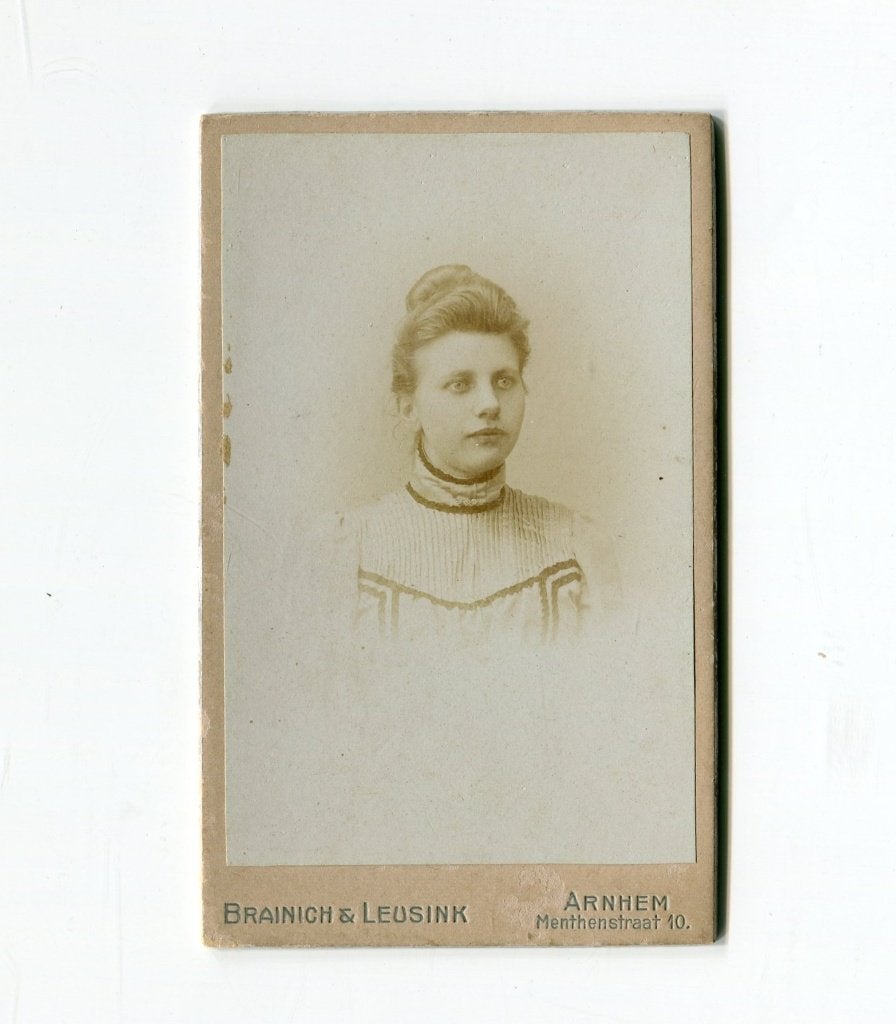 Carte de Visite. Brainich & Leusink. Arnhem., Foto, Ophalen of Verzenden, Zo goed als nieuw, Voor 1940