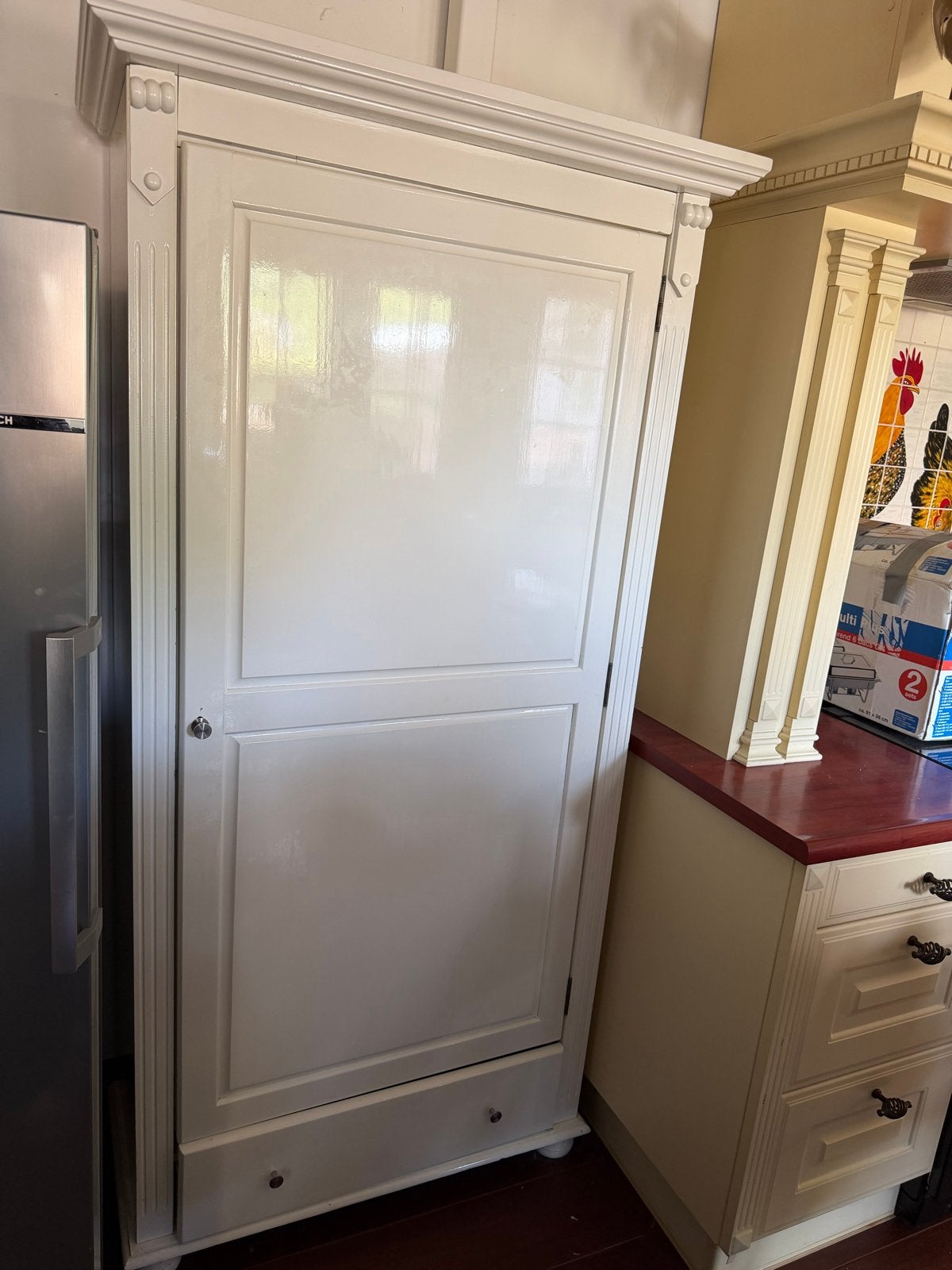 Witte kast met lade en verstelbare planken, Huis en Inrichting, Ophalen, Gebruikt