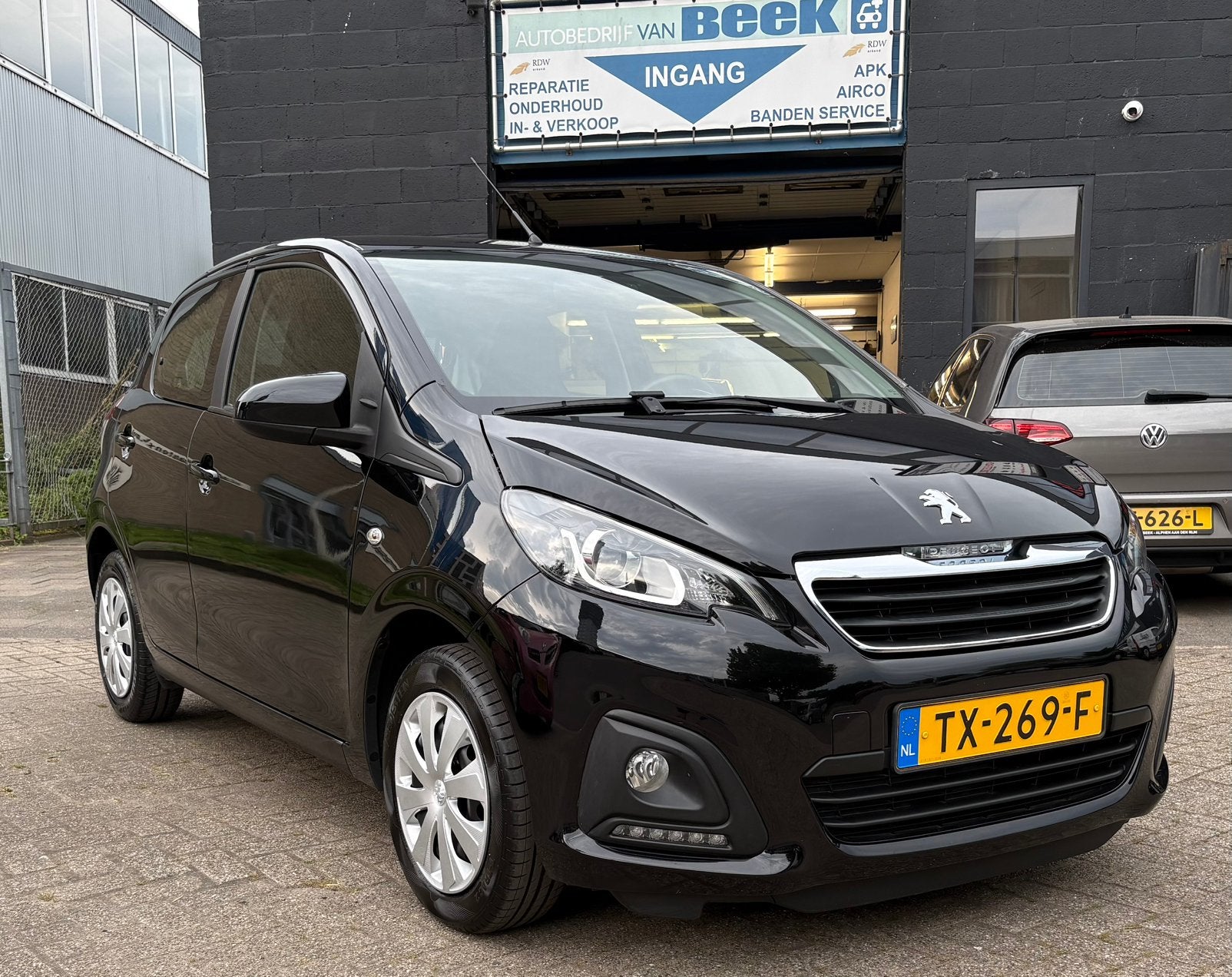 Peugeot 108 1.0 E-vti 72pk 5Drs CarPlay/Camera,Navi,Airco.!, Auto's, Peugeot, Bedrijf, Te koop, Benzine, Euro 6, Hatchback, Handgeschakeld