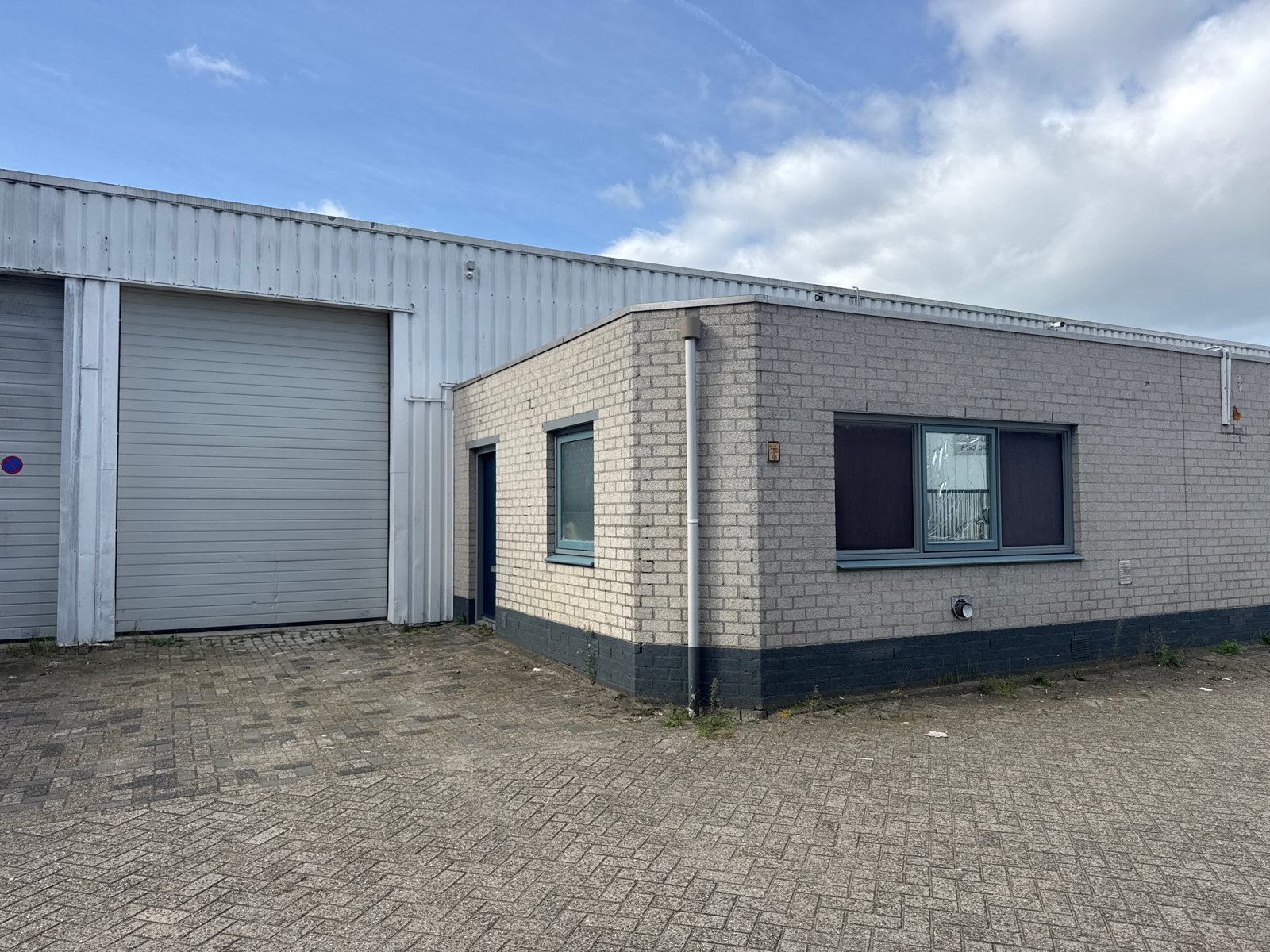 BEDRIJFSPAND MET KANTOORRUIMTE TE HUUR IN ALMERE, Overige soorten, Almere