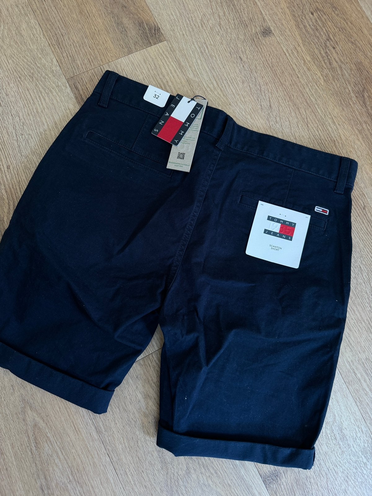 Tommy Hilfiger Jeans Scanton Short Blauw Nieuw - 32, Ophalen of Verzenden, Nieuw, Blauw