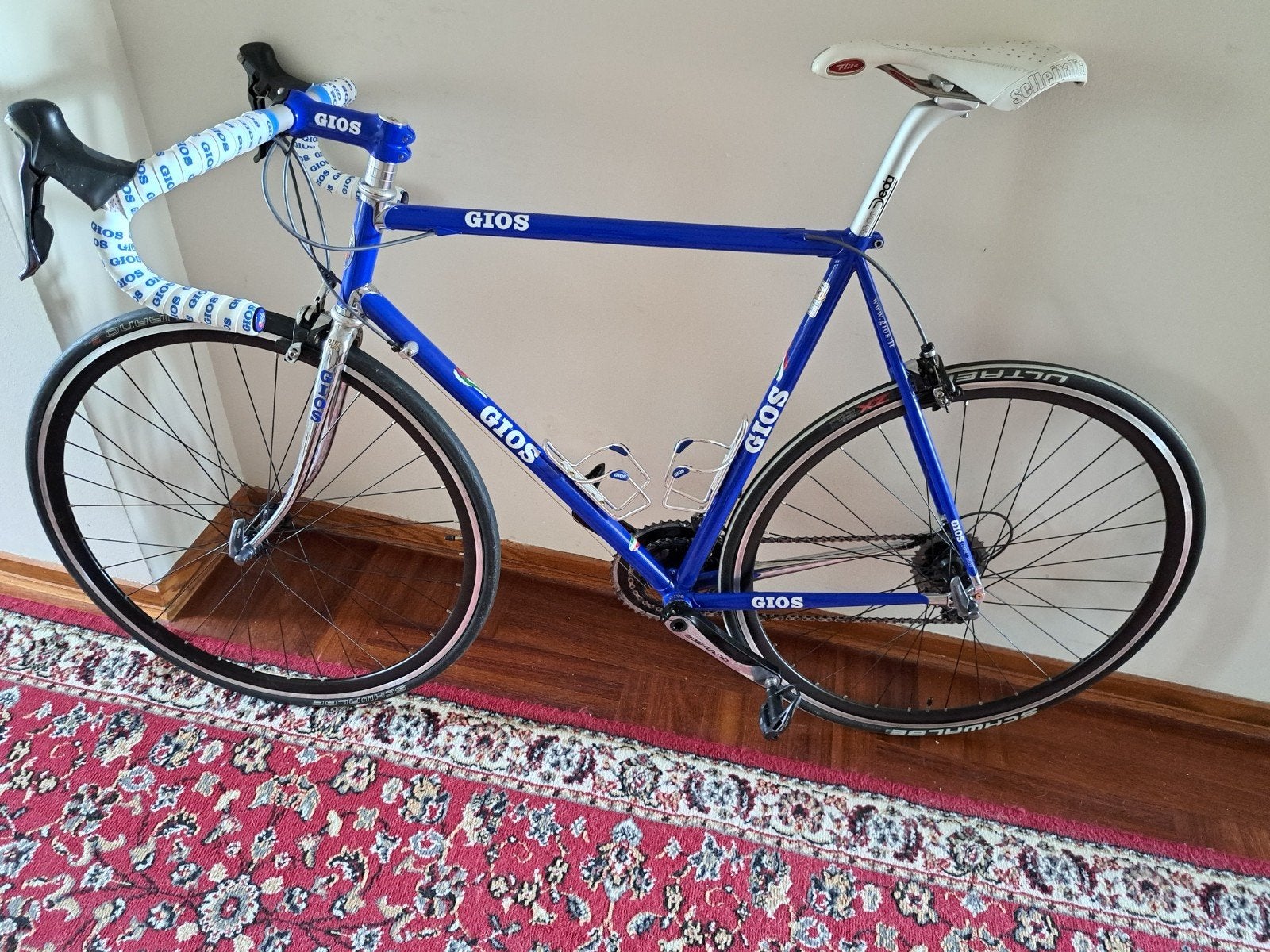 GIOS compact pro in nieuwstaat, Carbon, Zo goed als nieuw, 57 tot 61 cm, Meer dan 20 versnellingen