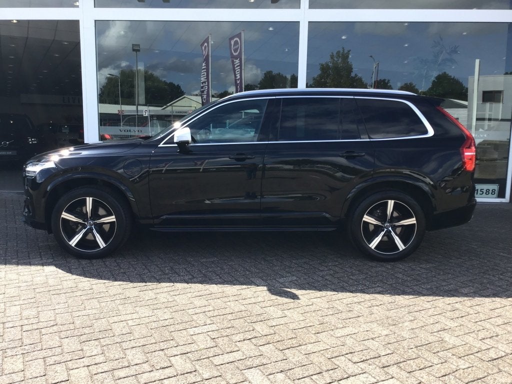Volvo XC90 T8 405PK Recharge R-Design| Pano| Luchtvering| Tr, Auto's, 1969 cc, 150 min, 7 stoelen, Zwart