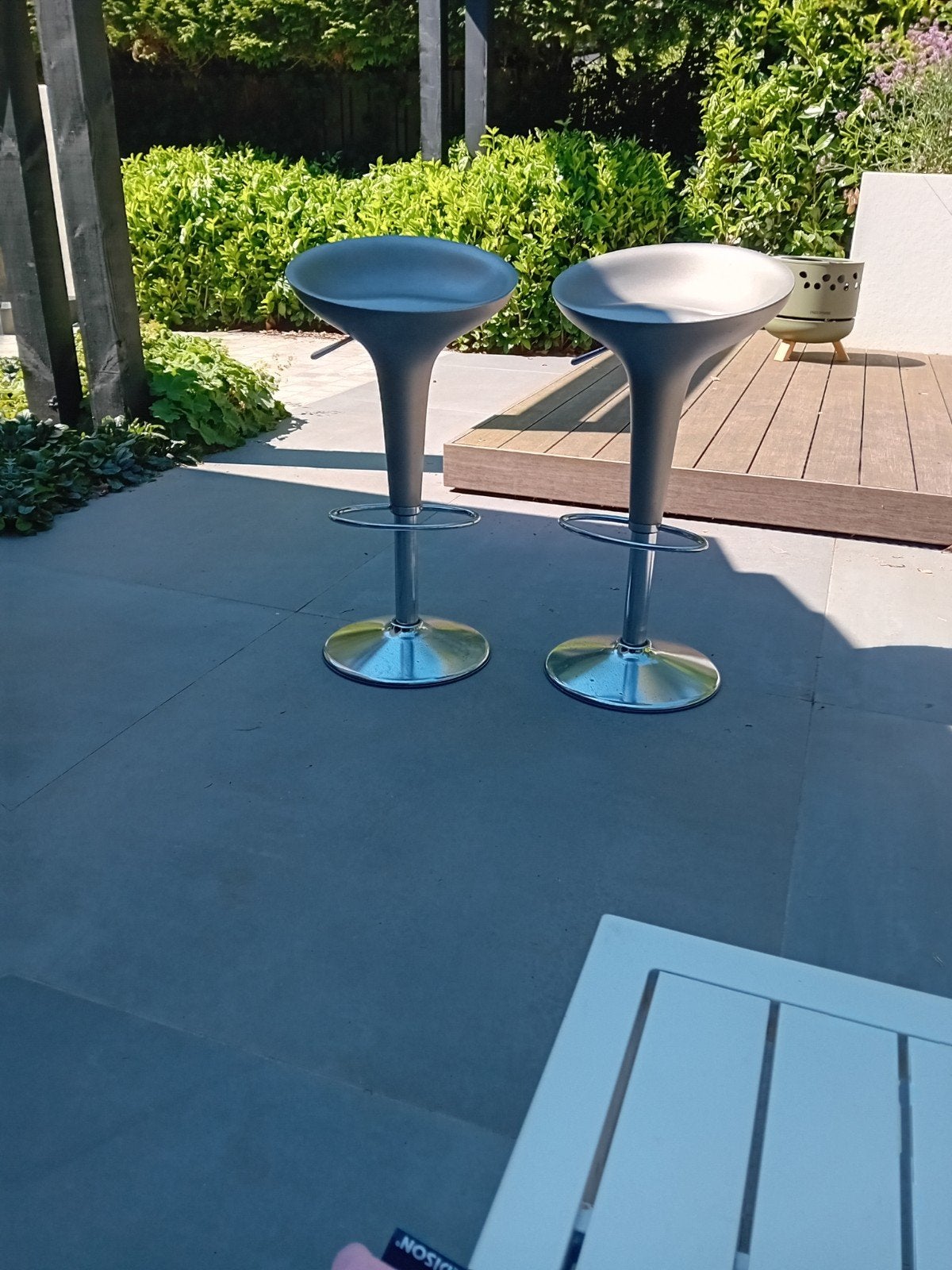 2 designer bar krukken, Huis en Inrichting, Barkrukken, Gebruikt, Met voetsteun, Ophalen of Verzenden, 90 cm of meer