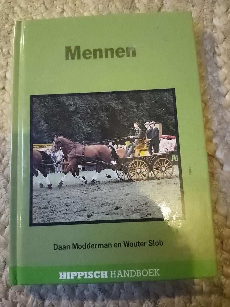 Mennen - Hippisch Handboek door Daan Modderman, Ophalen of Verzenden