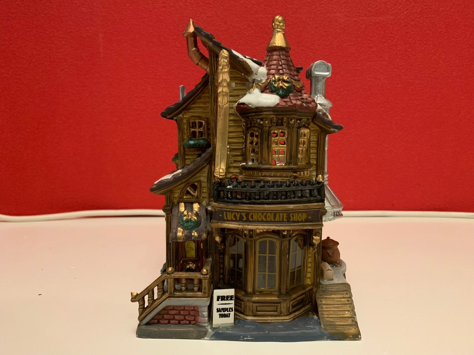 Lemax Lucy’s Chocolate Shop 45052, Ophalen of Verzenden, Zo goed als nieuw