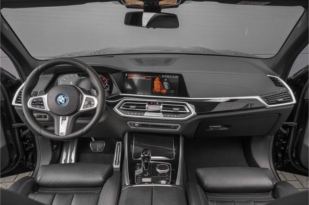 BMW X5 xDrive45e High Executive M-Sport Pano Laser ACC HUD K, 12 maanden, Automatische klimaatregeling, Gebruikt, Zwart