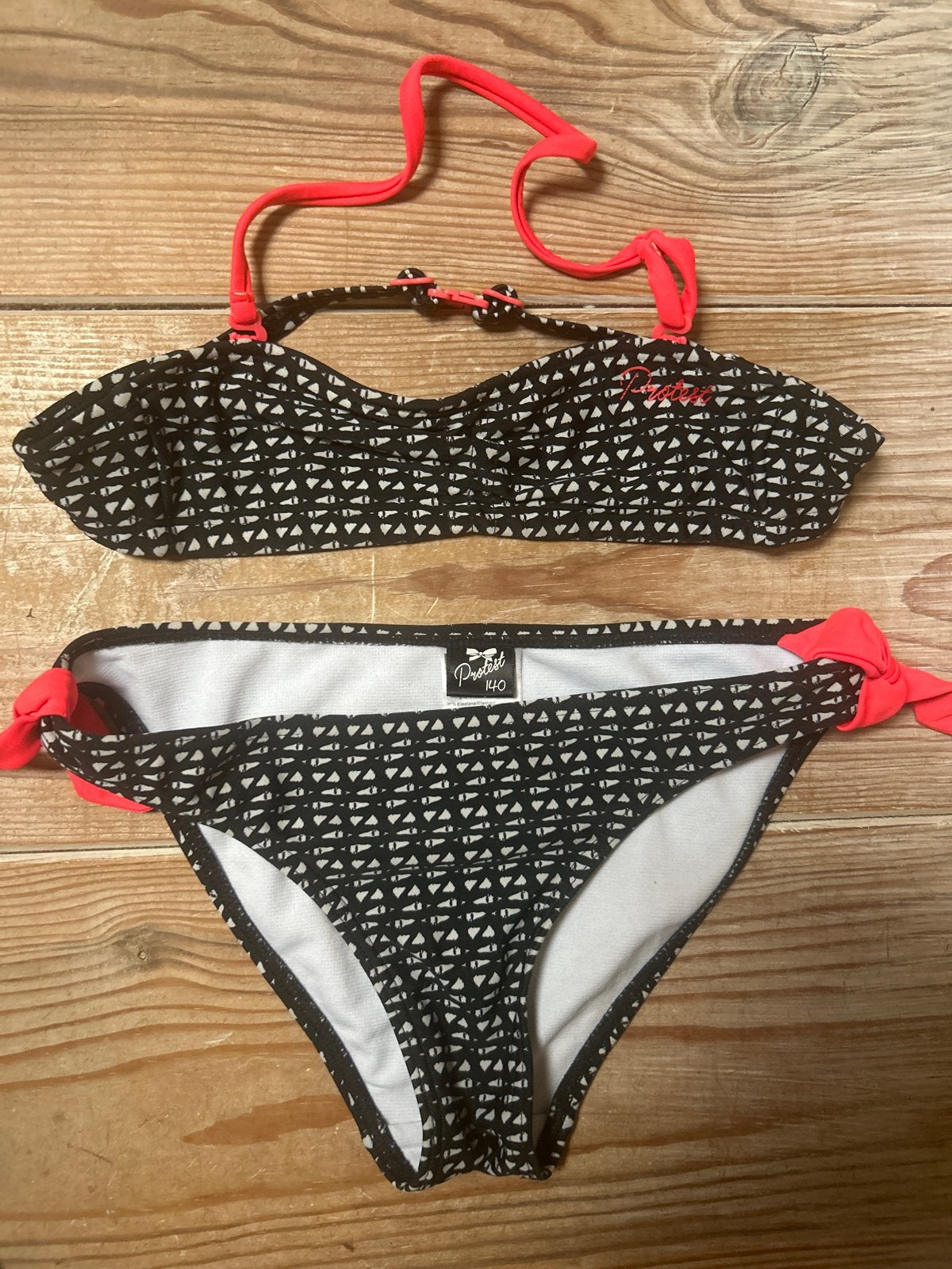 Protest bikini zwart/wit met roze accenten, maat 140, Meisje, Overige maten, Ophalen of Verzenden, Zo goed als nieuw