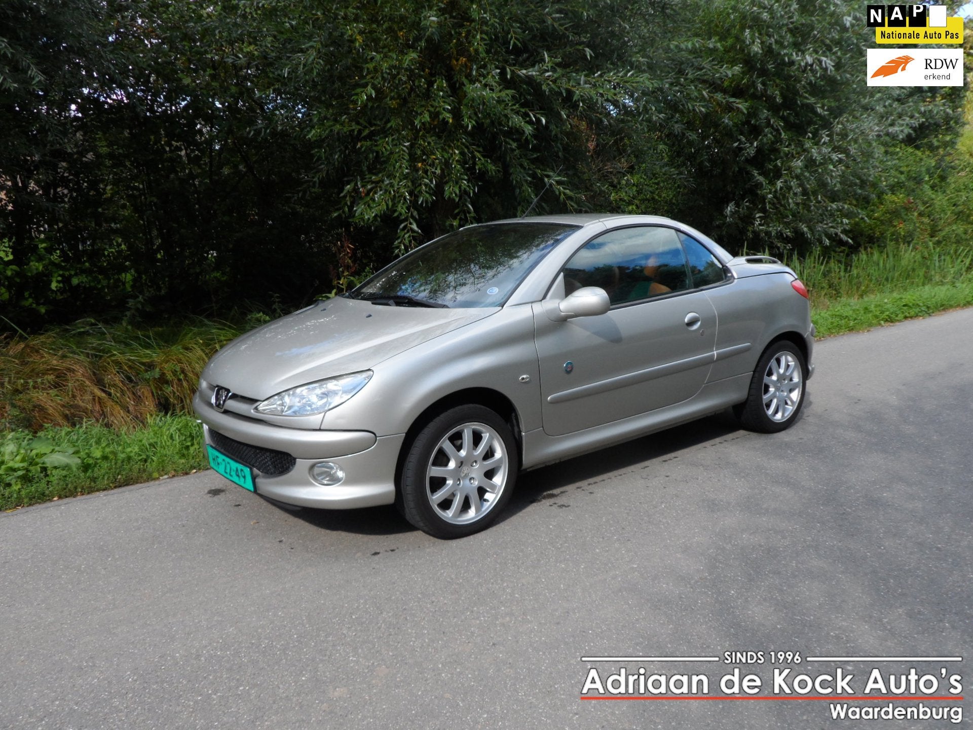 Peugeot 206 CC 1.6-16V Roland Garros, Voorwielaandrijving, Automatische klimaatregeling, Gebruikt, 4 cilinders