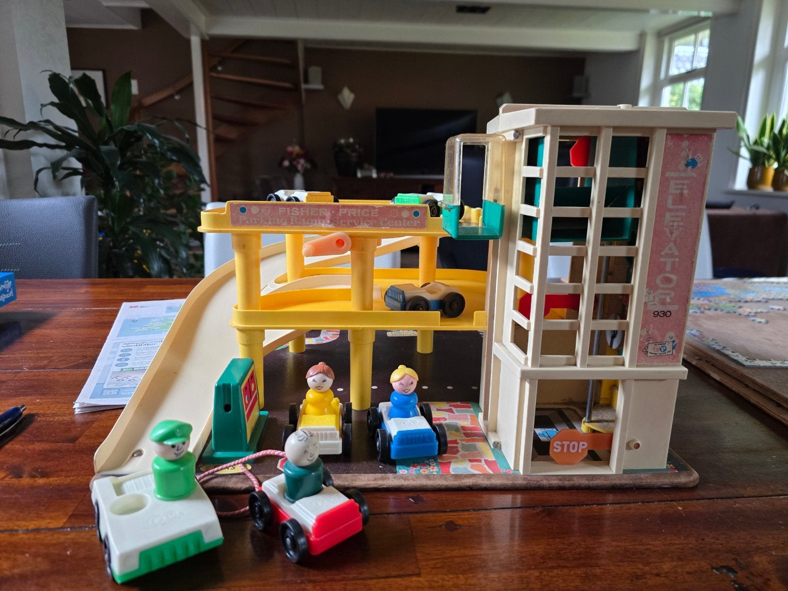 Vintage Fisher-Price Garage met Lift en Auto's, Ophalen, Gebruikt, Speelset
