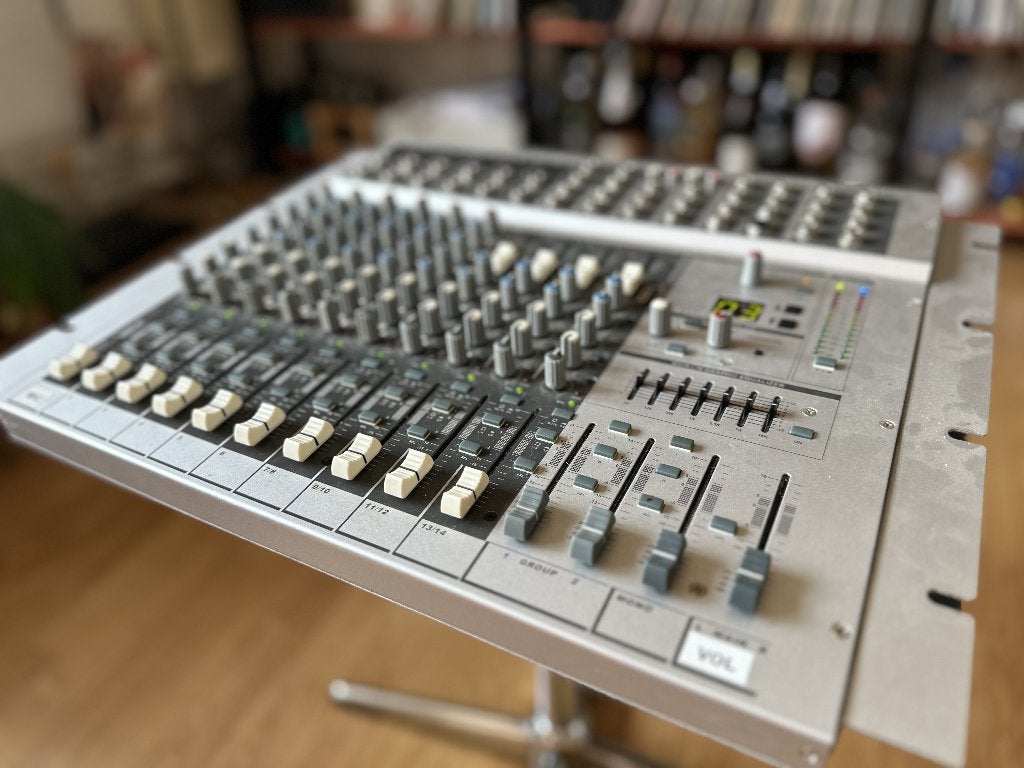 Phonic MM1805X Analoge Mixer, Muziek en Instrumenten, Ophalen, Gebruikt, 10 tot 20 kanalen, Microfooningang