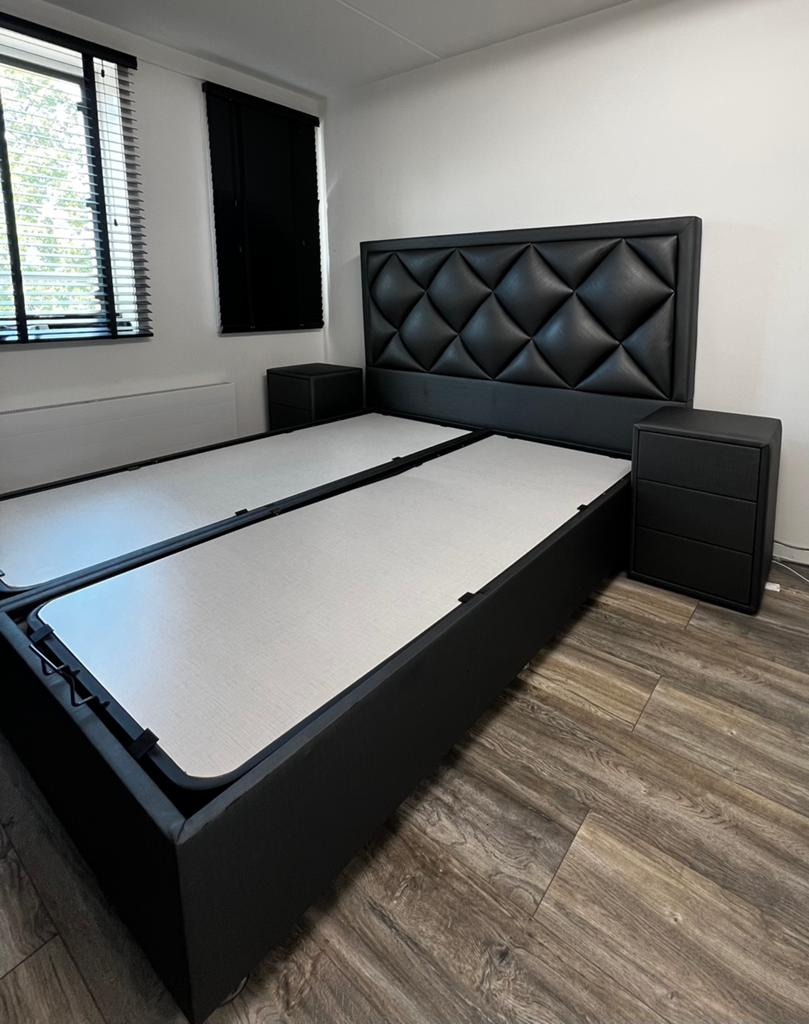 Bed met opbergruimte 180x200 cm met 2 nachtkast en bedbank, Huis en Inrichting, Slaapkamer | Bedden, Ophalen, Zwart, Tweepersoons