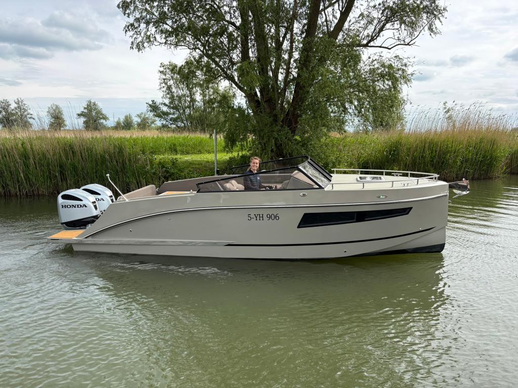 Maxima 800 cabin met 2x 200 pk Honda bj. 2024, Watersport en Boten, Motorboten en Motorjachten, Overige merken, Gebruikt, Kajuitboot