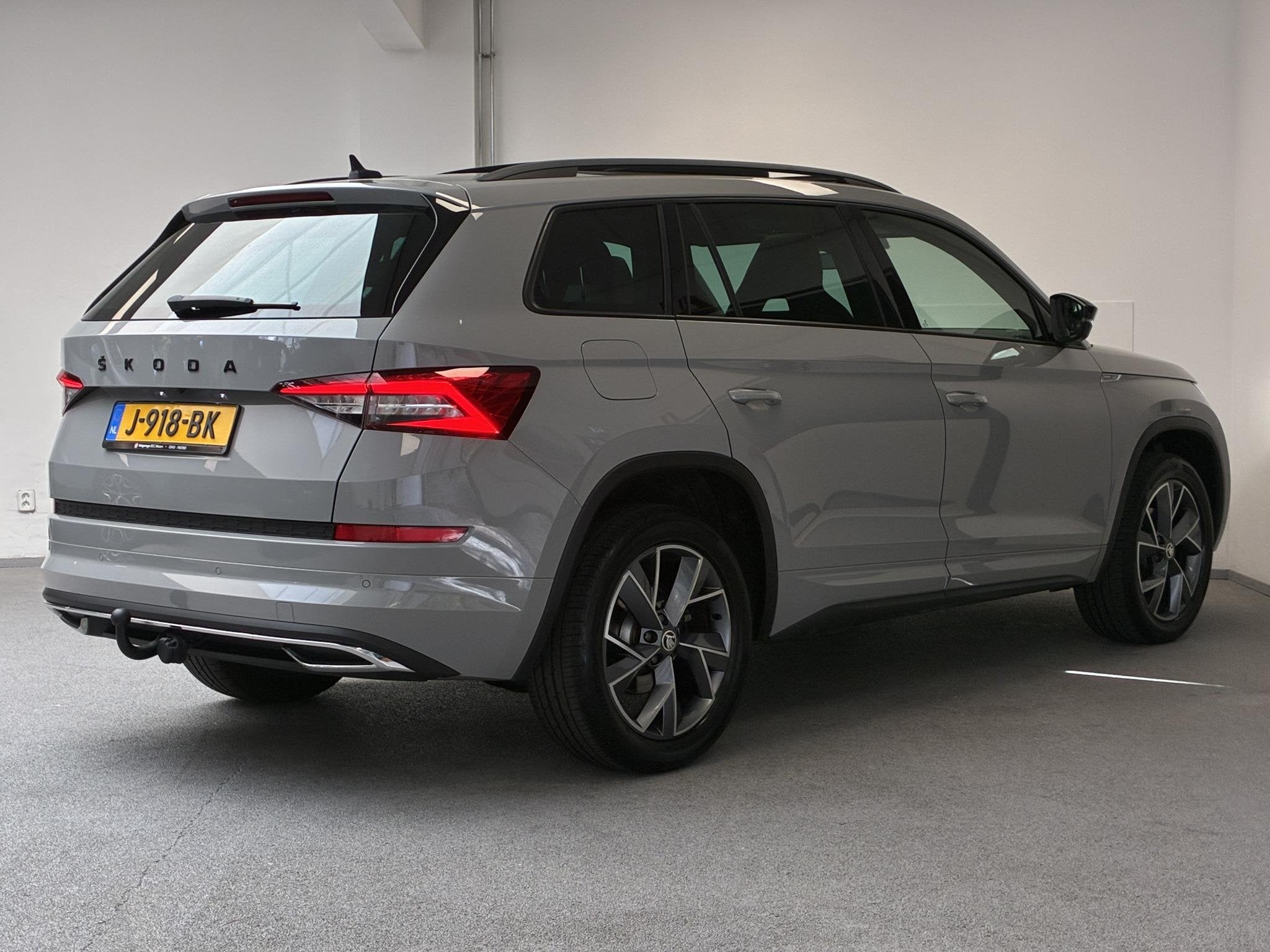 Skoda Kodiaq 1.5 TSI Sportline Business | TREKHAAK | PANO |, Auto's, 4 cilinders, 150 pk, Origineel Nederlands, Bedrijf