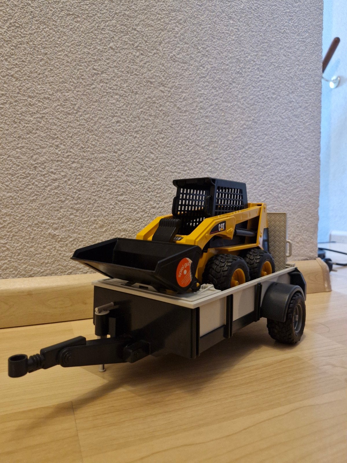 Mooie aanhanger met kleine CAT shovel, Kinderen en Baby's, Speelgoed | Speelgoedvoertuigen, Gebruikt, Ophalen