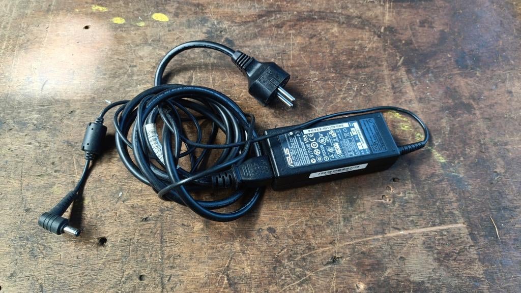 Asus voeding adaptor 19 volt 3,4 Amp, Ophalen of Verzenden