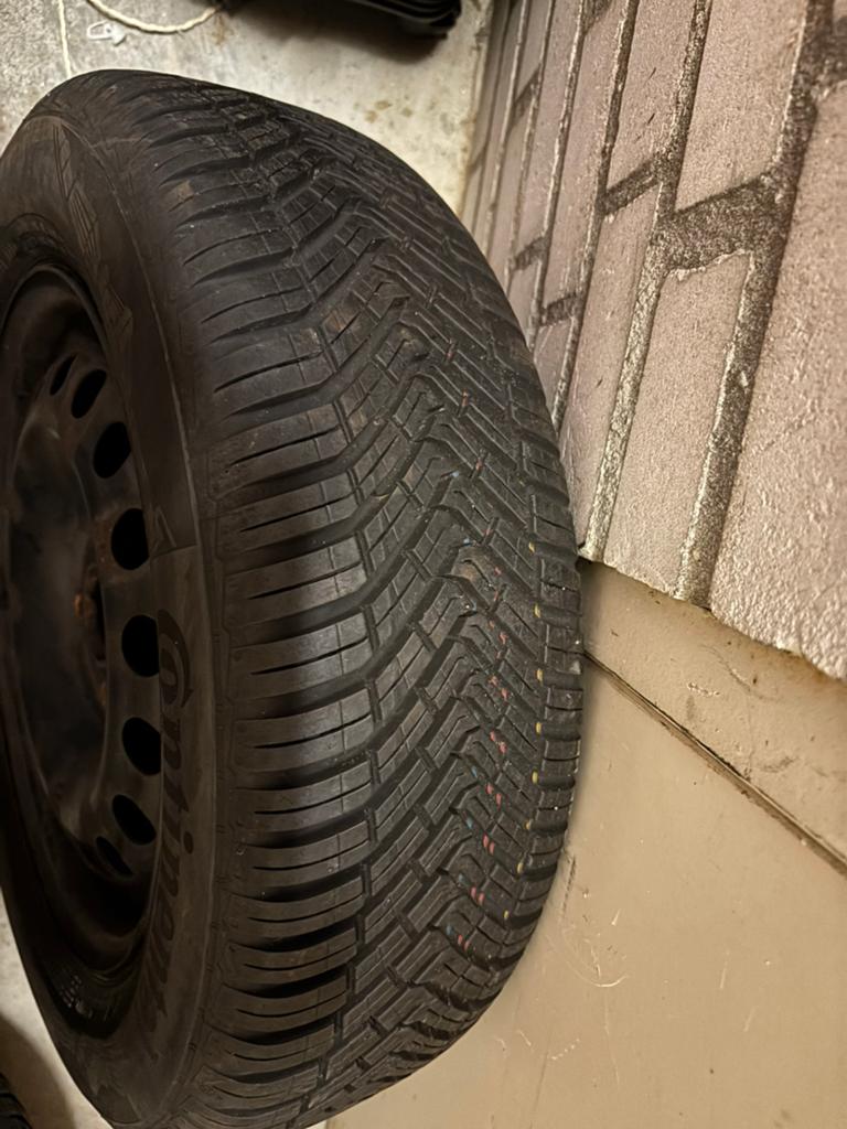 1x Band 175/65 R14 Continental AllSeason-Geschikt voor VW Up, Auto-onderdelen, Ophalen, 14 inch, Gebruikt, 175 mm