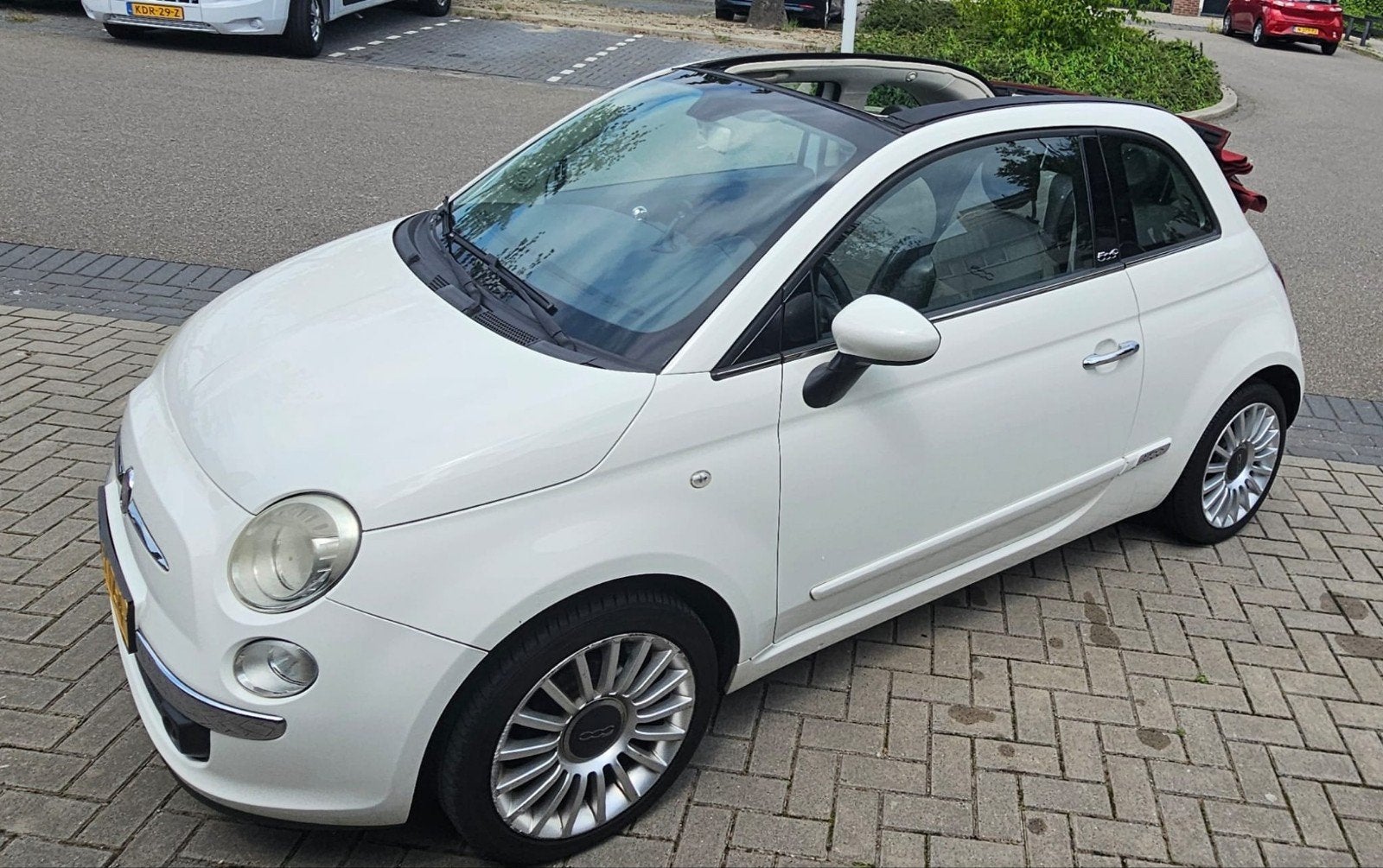 Fiat 500 1.2 AUT C 2010 Wit Cabrio | Carplay | Parkeersensor, Auto's, 1242 cc, 4 cilinders, Leder en Stof, Wit