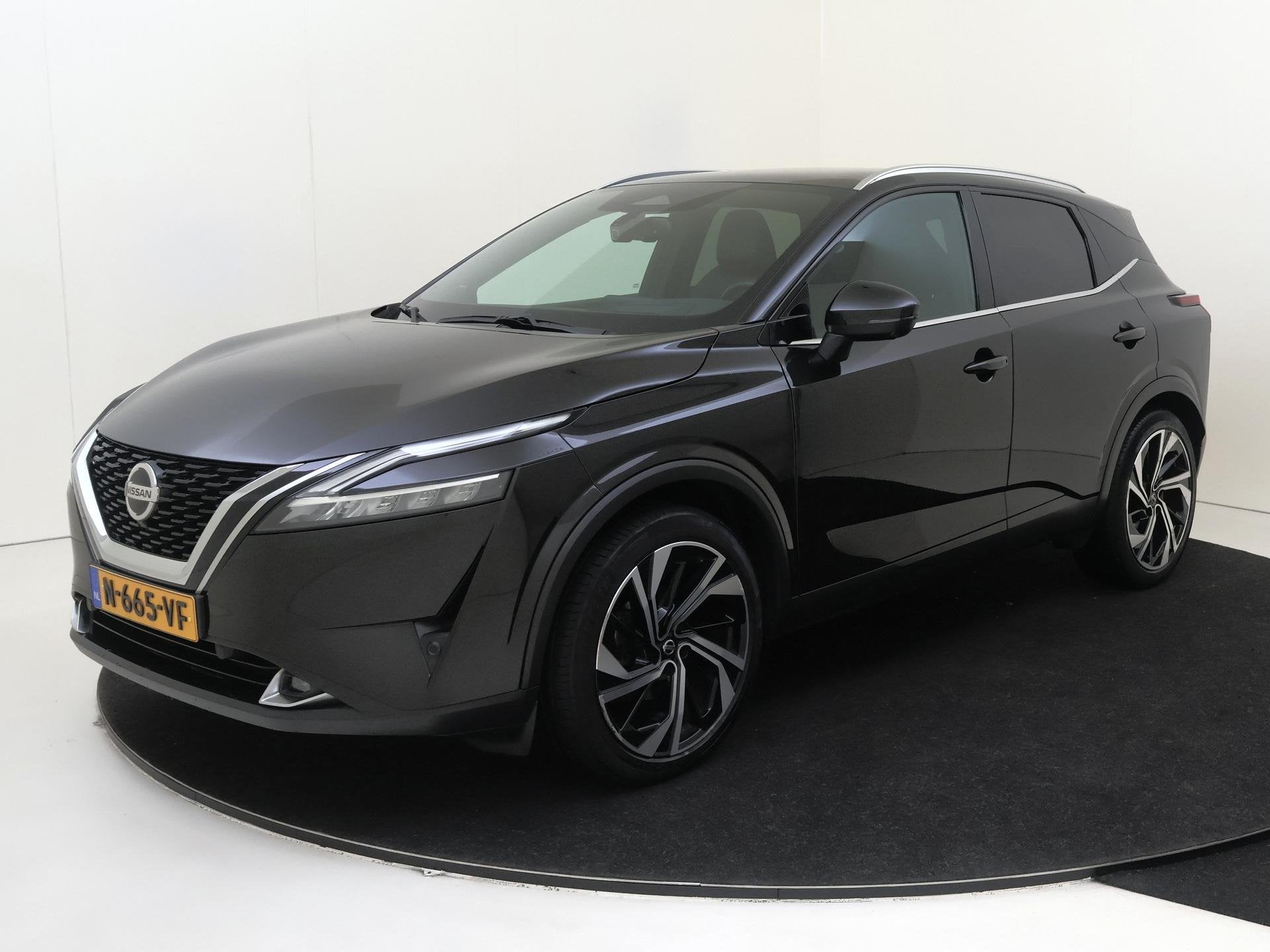 Nissan Qashqai 1.3 MHEV Xtronic Tekna Plus AUTOMAAT | NAVIGA