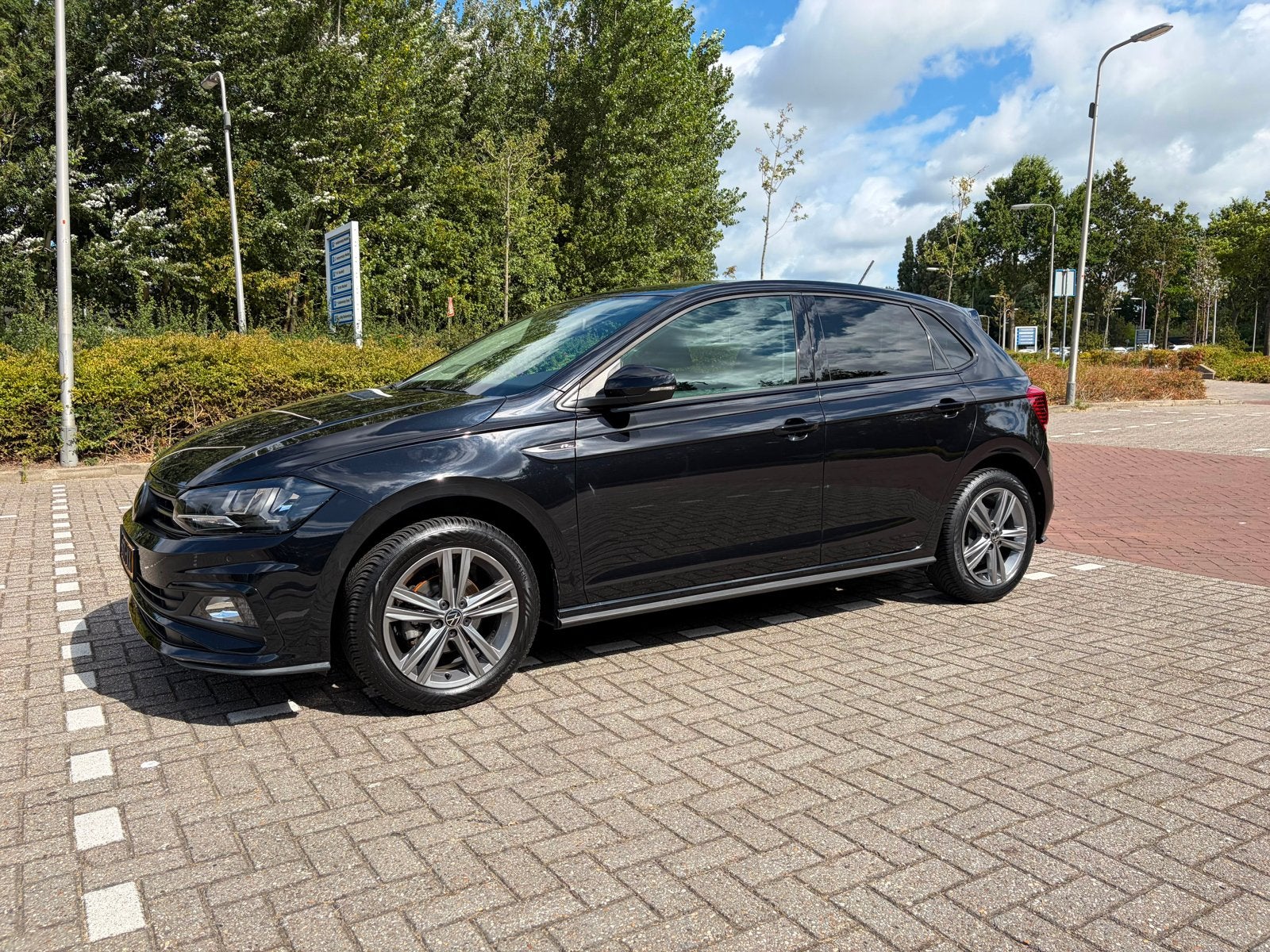 Volkswagen Polo 1.0 TSI 95pk 2021 Zwart, Voorwielaandrijving, 1063 kg, Origineel Nederlands, Handgeschakeld