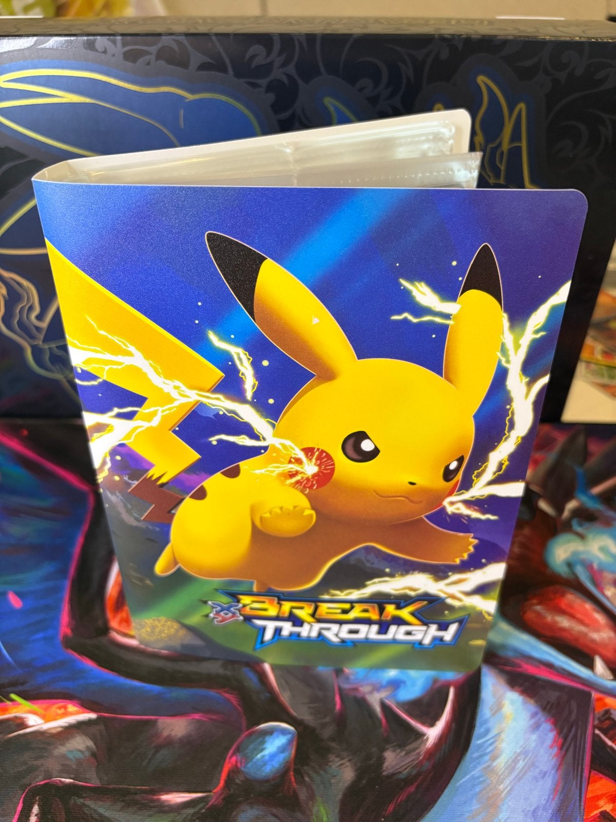 Pokémon Verzamelmap 240 Kaarten - 50+ Originele Kaarten, Ophalen of Verzenden, Nieuw, Meerdere kaarten