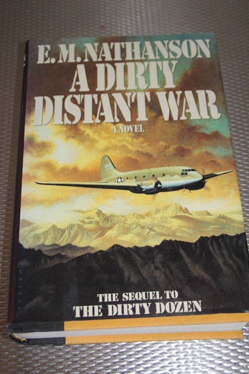 a dirty distant war z.g.a.n, Ophalen of Verzenden, Zo goed als nieuw, Em nathanson