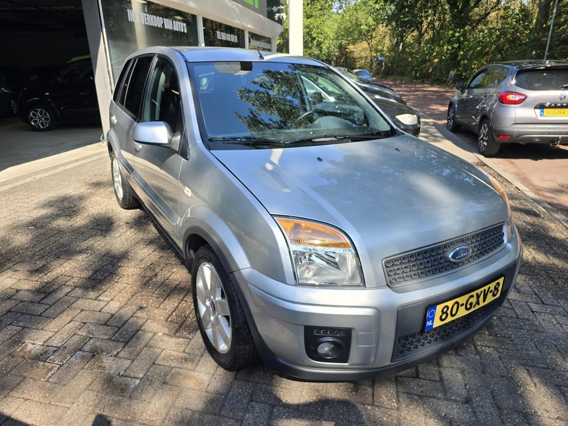Ford Fusion 1.4-16V Futura | 1E EIGENAAR | 3/6 OF 12MND GARA, Auto's, Voorwielaandrijving, Gebruikt, Metallic lak, 49 €/maand