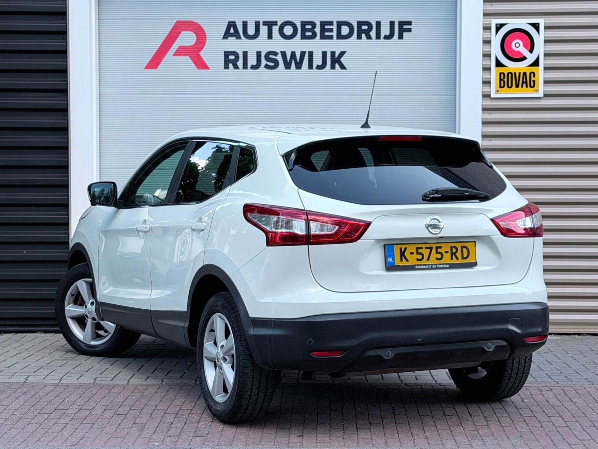 Nissan Qashqai 1.2 Connect Edition Automaat/360, Gebruikt, 4 cilinders, 116 pk, Wit