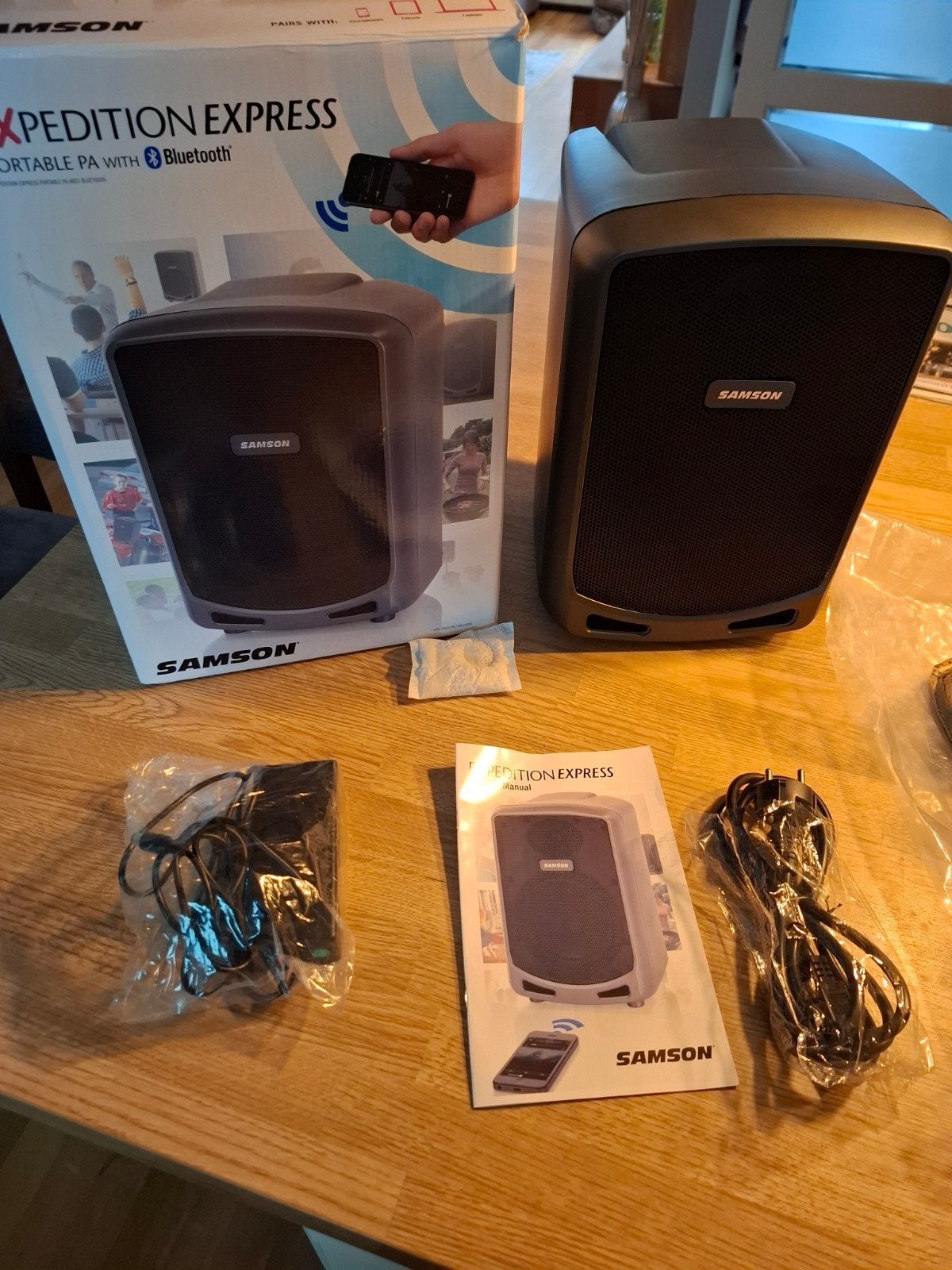 Samson Expedition Express Draagbare PA met Bluetooth  NIEUW!, Overige merken, Bluetooth, Nieuw, Ophalen of Verzenden