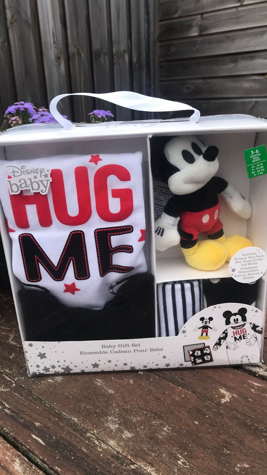 Disney Store Mickey Mouse Baby Gift Set , kleertjes knuffel, Verzenden, Mickey Mouse