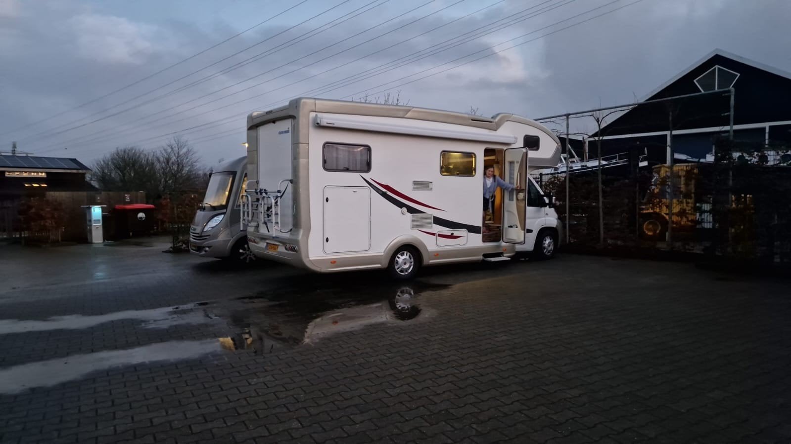 Eura Mobil Ta 690 hb ruime 4 persoons camper, Alkoof, Ringverwarming, Buitenlamp, Fiat