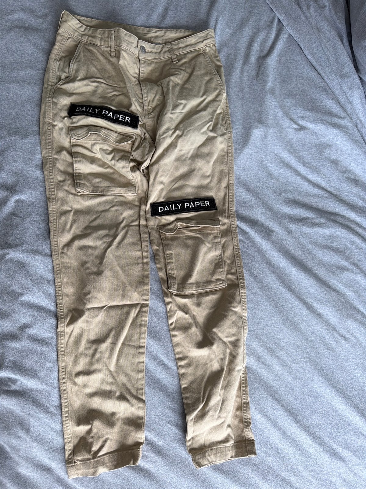 Daily Paper Cargo Broek Maat M Beige, Ophalen of Verzenden, Zo goed als nieuw, Maat 48/50 (M), Beige