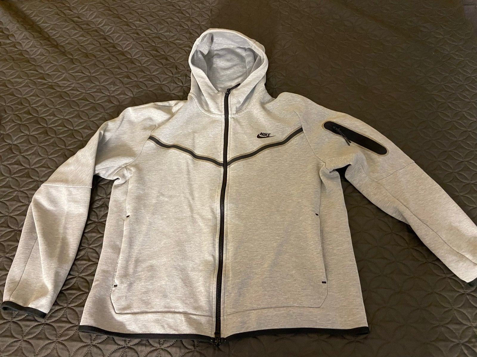 Nike Tech vest Maat L, Ophalen of Verzenden, Zo goed als nieuw, Maat 52/54 (L), Grijs