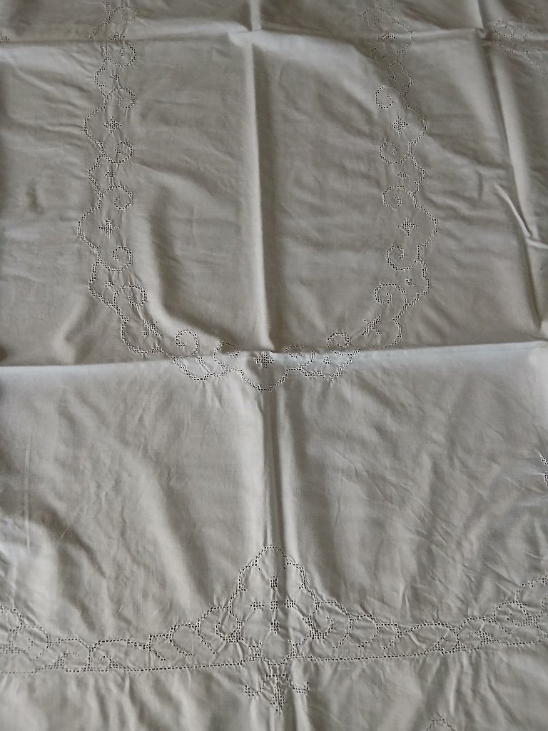 Vintage tafellaken, Huis en Inrichting, 103 cm, Ophalen of Verzenden, 146 cm, Wit