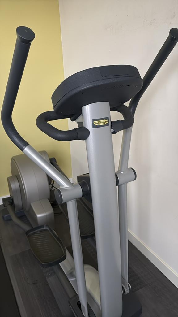 Technogym Forma Crosstrainer - Topconditie, Ophalen, Armen, Zo goed als nieuw, Crosstrainer