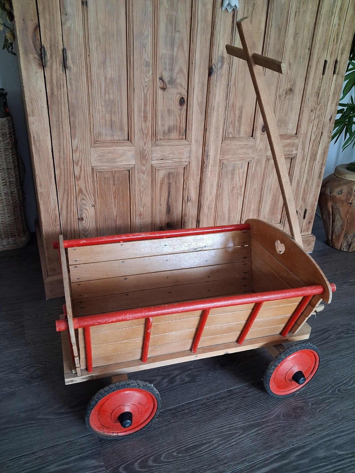 Vintage Bolderkar met opvallende rode wielen, Ophalen, Gebruikt