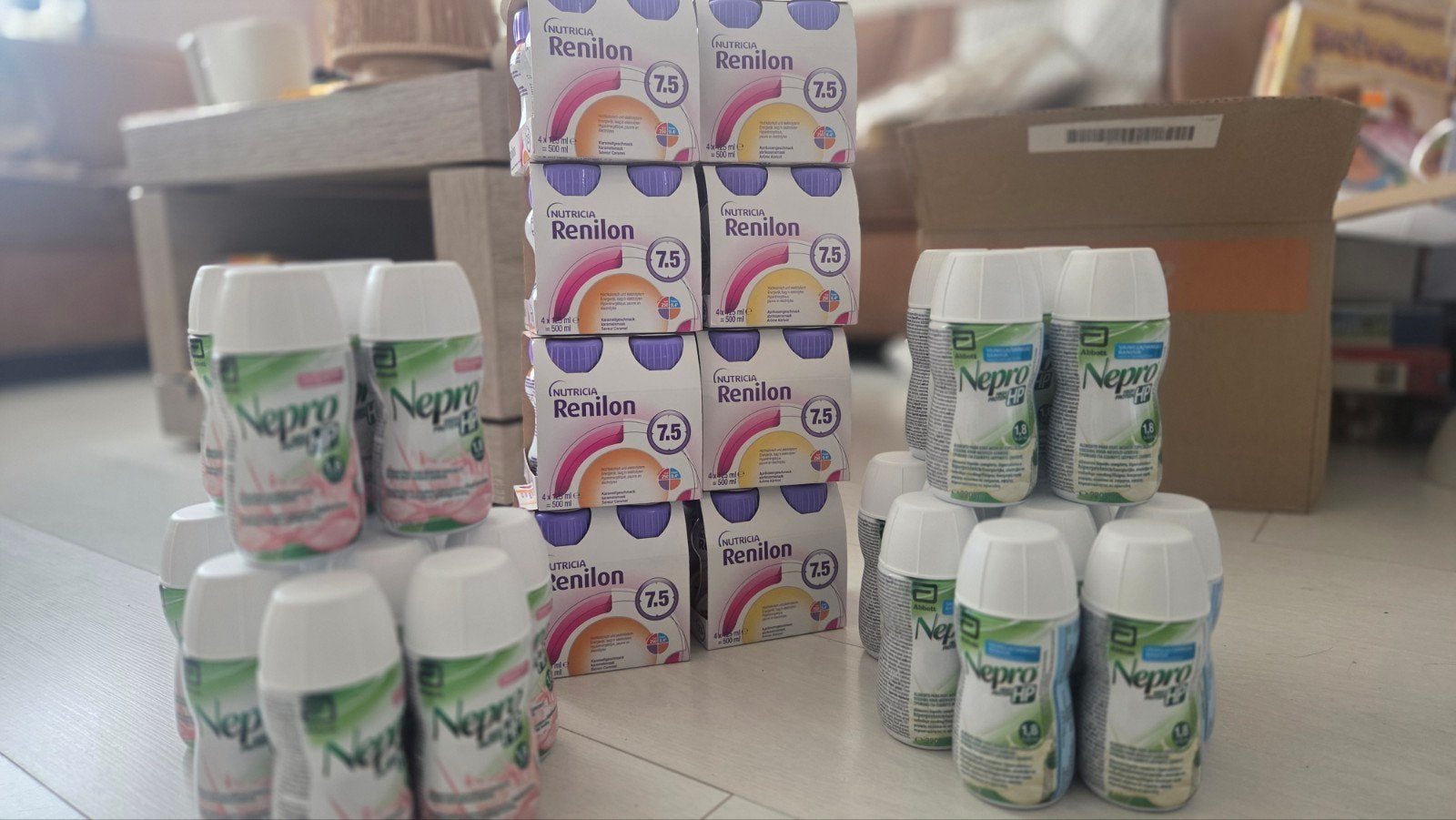 Nutricia Karamel & Abrikoos + Nepro HP Aardbei & Vanille, Ophalen