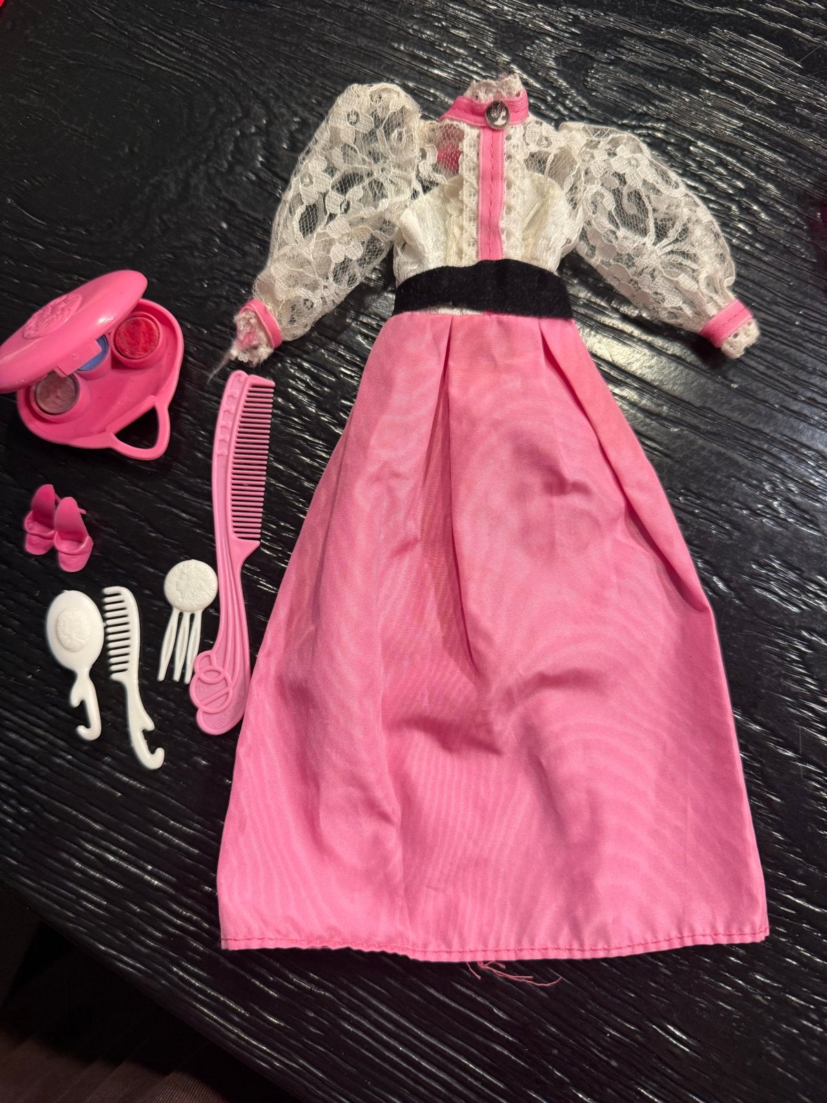 Vintage Barbie kleding en accessoires uit 1985, Ophalen of Verzenden, Gebruikt, Barbie